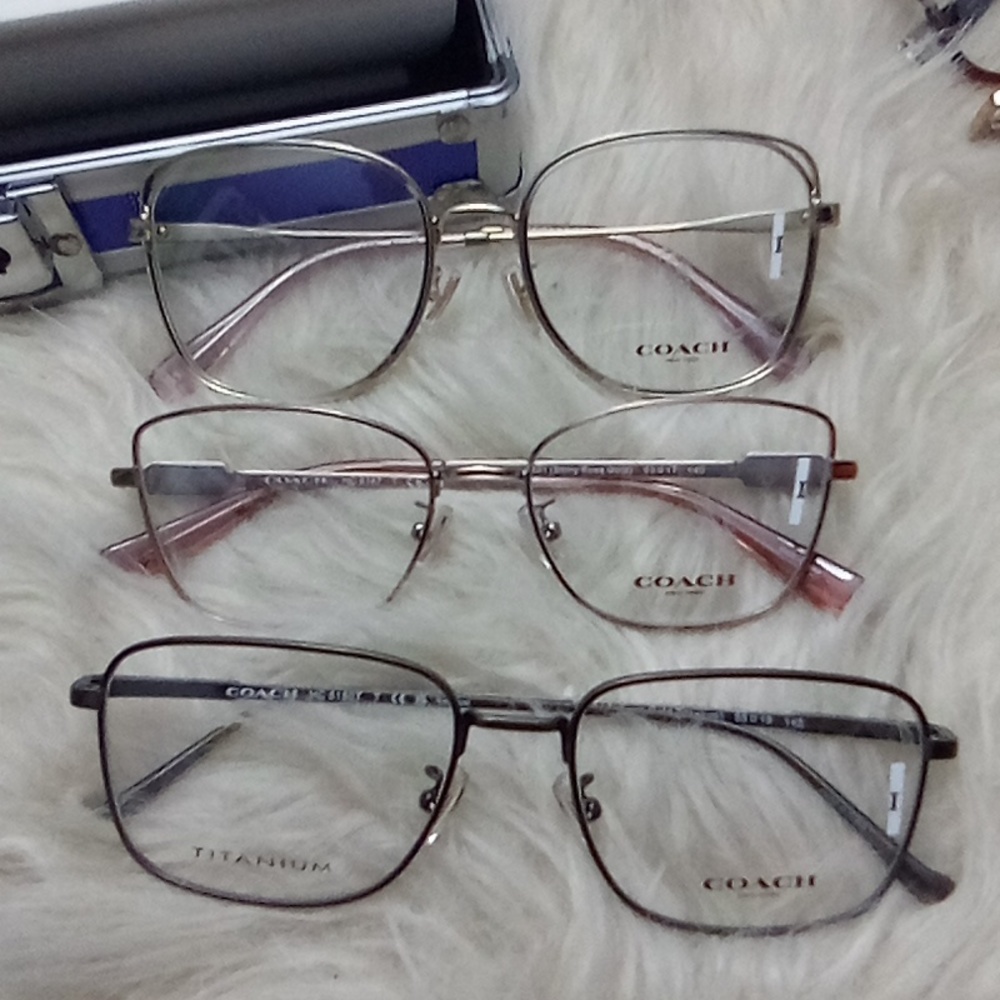 Coach eyewear frames - Picture 3 of 4